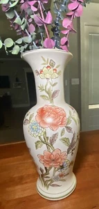 ANDREA by SADEK Vintage Asian Porcelain Vase, Japan, Cream & Floral, 14.25” Tall - Picture 1 of 19