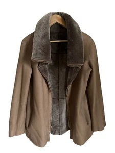 Abrigo VENTCOUVERT 42 FR Beige Marrón Piel de Cordero Piel de Oveja Piel de Oveja NUEVO - Imagen 1 de 8