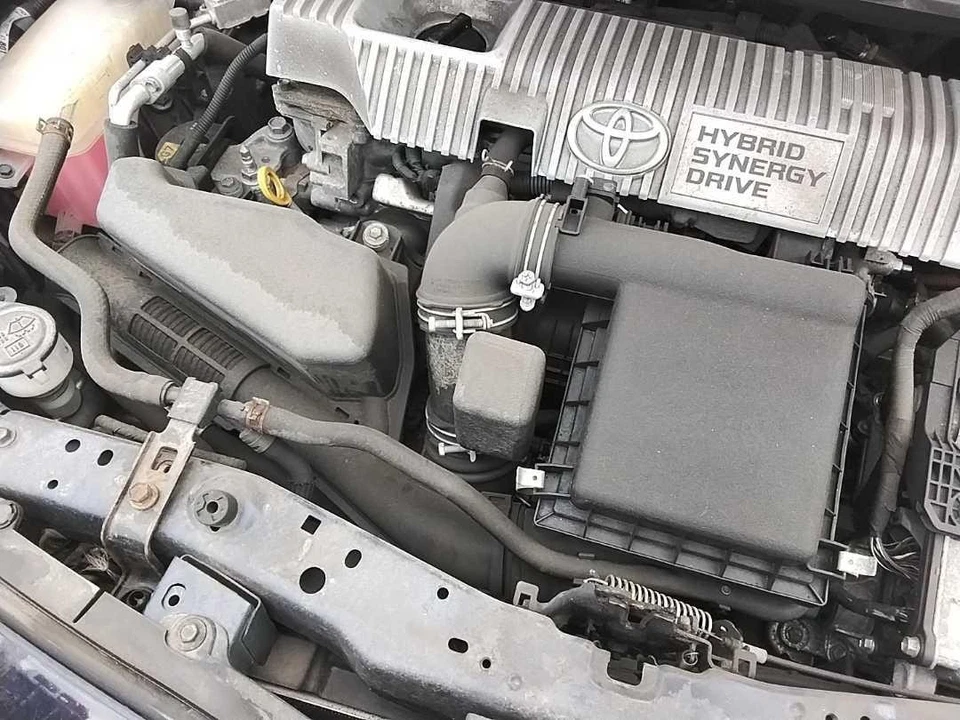 Used Air Cleaner Assembly fits: 2012 Toyota Prius Prius Plug-in VIN DP 7th and 8 Foto 1 de 4