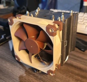Noctua NH-U9S, Premium CPU Cooler with NF-A9 92Mm Fan (Brown) - Afbeelding 1 van 5