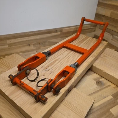 KUBOTA B7500 B7800 B7510 B7610 TRACTOR RCK60-27B MOWER DECK FRONT LINK SUPPORT - Image 1 of 4