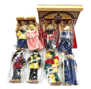 Juego de muebles y muñecas de madera Voila Royal Court con 8 posables de colección #SAM-01 - Imagen 1 de 18