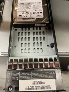 85Y5864 IBM/LENOVO V7000 600GB 6G 10K SFF 2.5'' SAS HDD 9wg066-039 00L4521 - Picture 1 of 3
