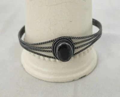 Pulsera de plata de ley de ónix de corte ovalado Foto 1 de 4