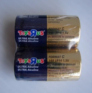 2 Pack Toys R US Batteries D NOS- Rare For Display Only Factory Sealed Exp 2022 - Picture 1 of 10