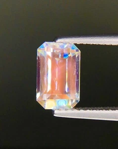Pietra di Luna Arcobaleno 2 Ct Naturale Sfaccettata Certificata AIG Pietra Preziosa Sciolta Madagascar - Foto 1 di 3