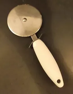 Pyrex Zubehör weißer Griff Pizzaschneidrad - Bild 1 von 2