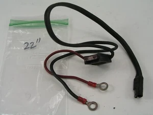 Cable de alimentación de batería con conector de 2 clavijas planas, fusionado 22" - Imagen 1 de 1