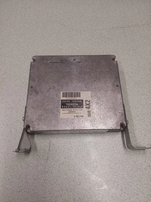 Модуль управления двигателем 2002 Toyota Sequoia 4,7 л 89661-0C411. Вин номер в объявлении - Изображение 1 из 4