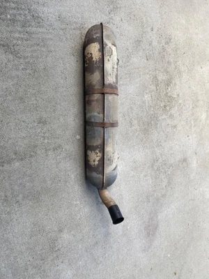 1978 Porsche 911 SC original muffler. Good condition, tip has a little wear. - Image 1 of 4