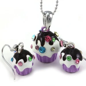 Cupcake Birthday Party Children Charm Necklace Pendant Stud Post Earrings Set q3 - Bild 1 von 1