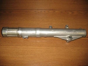 1984 XR500R FRONT FORK LOWER LEFT CASE LEG HONDA XR 500 84 ONLY 51520-MG3-771 - Picture 1 of 5
