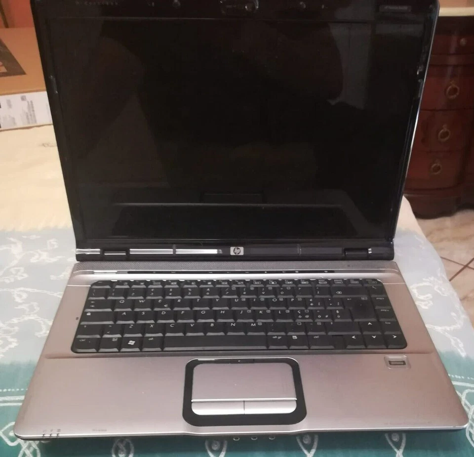 Notebook HP modello DV6530EA 2GB RAM HD 148GB - Immagine 1 di 4