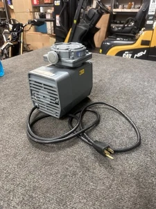 GAST DOA-V188-AA Laboratory Benchtop Vacuum Pump 115V 60HZ - Picture 1 of 10