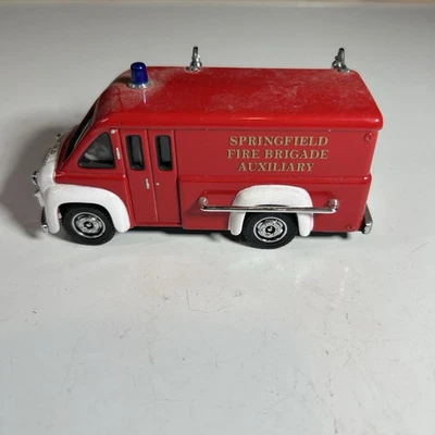 Matchbox Models of Yesteryear 1948 Dodge Route Van Fire Fighter Support Truck - Image 1 of 4