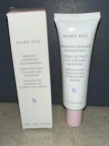 Mary Kay Medium Coverage Foundation Ivory 100 Normal to Oily 355200 NIB - Picture 1 of 2