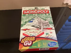 Monopoly Grab and Go Travel Edition COMPLETE Board Game Hasbro Gaming - Picture 1 of 3