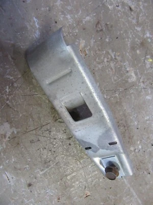 1965 1966 Chevrolet Belair Biscayne dash panel speaker mounting bracket support - Изображение 1 из 2