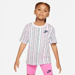 Nike Happy Camper Shorts & Striped T-Shirt Girls Size 5-6 Years - Picture 1 of 6