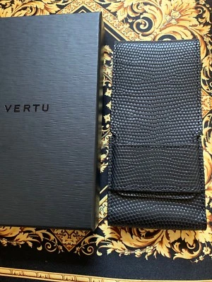 NUEVO Vertu Signature Touch 4.7" Lagarto Vertical Solapa Cuero Estuche Negro Jet Foto 1 de 2