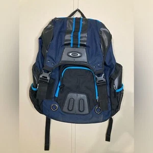 Oakley Gearbox Blue and Black Backpack - Picture 1 of 4