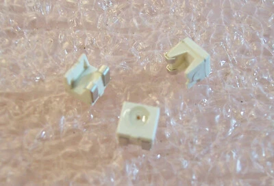 QTY (100) LYA67B-U2 OSRAM OPTO YELLOW HYPER SideLED 4mm Square SMD 594nm ROHS - Image 1 of 4