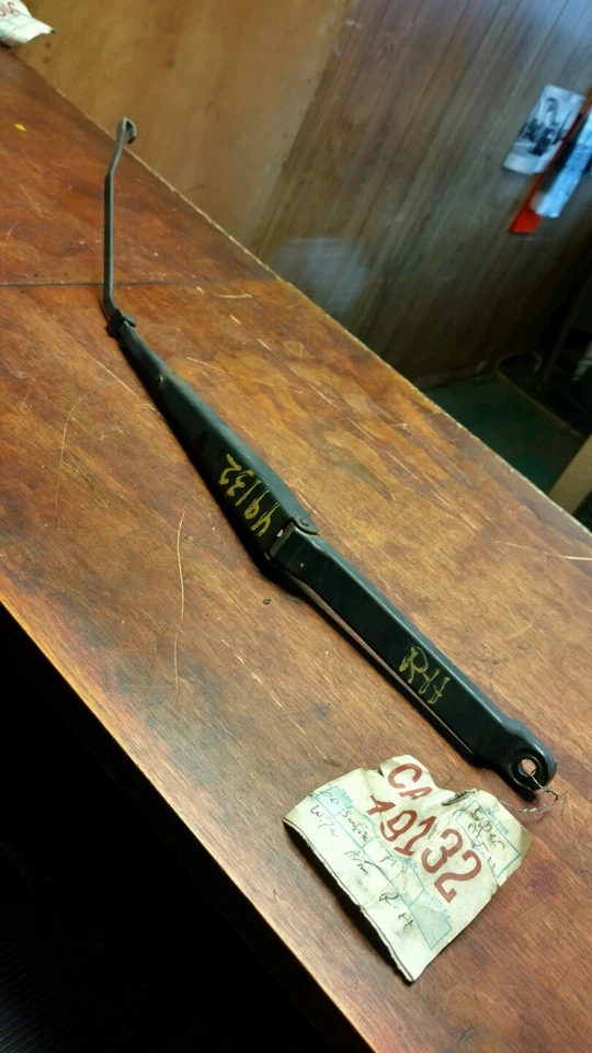 2000 Pontiac Sunfire windshield wiper arm front passenger side - Изображение 1 из 1