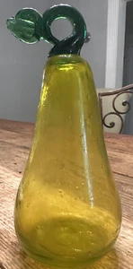 Glass Pear Hand Blown Art Murano Style Yellow Green Fruit Art 8 1/2 Inches Tall - Bild 1 von 4