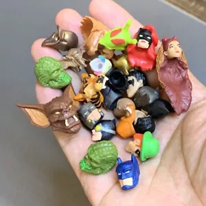 25 SUPER RARE HEAD FOR DIY DC Comics UNVERSE 3.75''  FGURES ROBIN FLASH BATMAN 1 - Picture 1 of 7