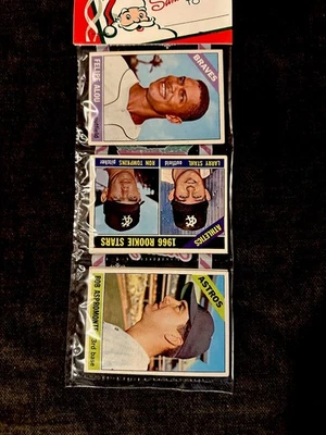 1966 TOPPS XMAS BASEBALL RACK PACK BOB ASPROMONTE FELIPE ALOU LARRY STAHL RC - Image 1 of 2