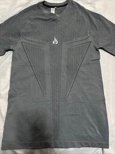 NWOT Ryderwear Co. Men’s Gray Medium Compression Onyx Short Sleeve Fitness Shirt - Picture 1 of 8