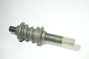 MUTT M151-M152 SHAFT WORM WHEEL STEERING GEAR 11639800 N.O.S  - Picture 1 of 6