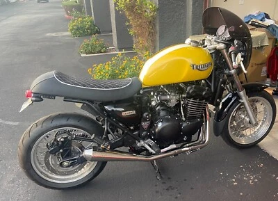 Asiento de moto Triumph Thunderbird Legend 1995-2003 atornillado (tornillo) Código: M1146 Foto 1 de 4