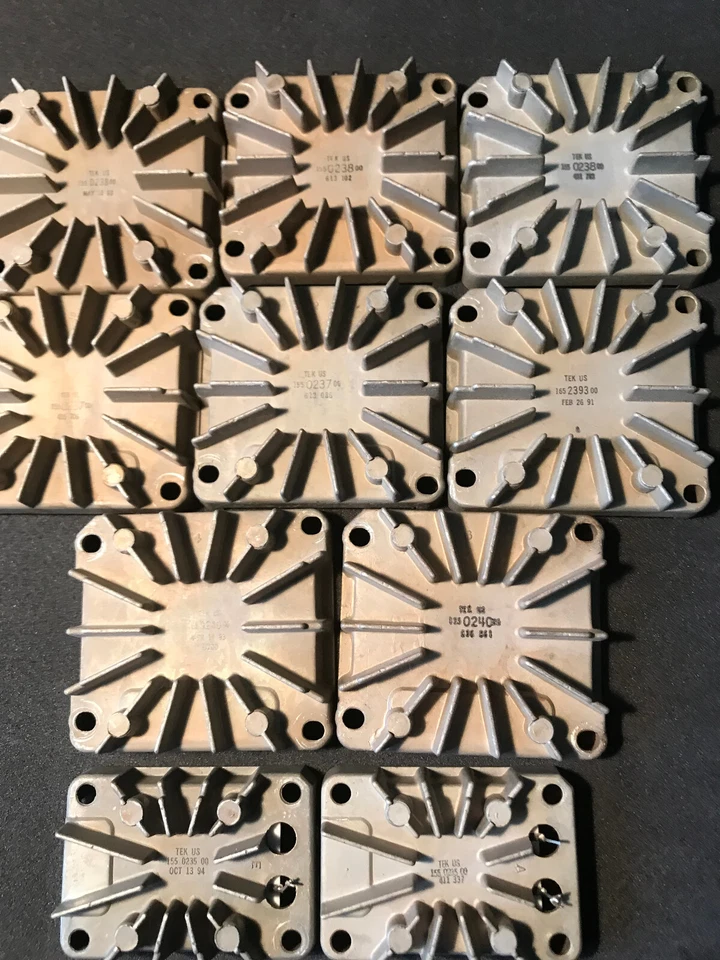 10x Tektronix Hybrid`s 155-  165- osiloskop 2465/67 Konvolut - Bild 1 von 1