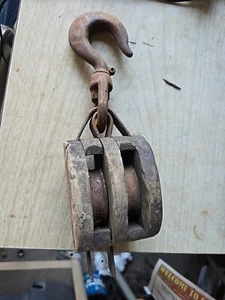 Vintage / Antique  Double  Wooden / Iron Pulley Farm Nautical Steampunk - Picture 1 of 11