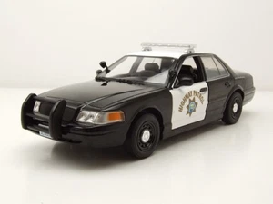 Ford Crown Victoria 2008 negro California Highway Patrol Police modelo 1:24 - Imagen 1 de 9