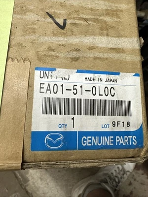 Unidad de faros delanteros Mazda EA01-51-0L0C 1994-95 Mazda MX-3 NOS Foto 1 de 4