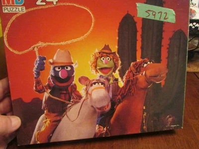 Rompecabezas de 24 piezas 1987 Sesame Street Muppets Jim Hanson Grover Cowboy Western Foto 1 de 4