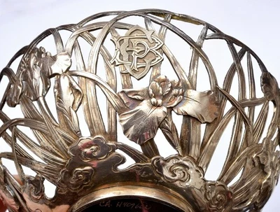 Cuenco japonés de plata esterlina relieve motivo iris samurai Shokai Yokohama COMO ESTÁ Foto 1 de 4