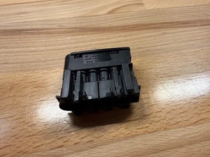 Carcasa de conector de cableado original BMW - 1378121 61131378121 - Imagen 1 de 6