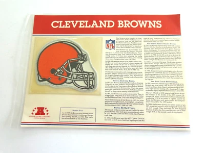 VINTAGE NFL  FOOTBALL CLEVELAND BROWNS COLLECTORS PATCH  w / HISTORY STATS CARD - Image 1 of 2