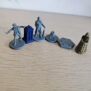 Lot of 6pcs Doctor Who Daleks Board Game Pieces Blue Tardis Mini Figures - Picture 1 of 4