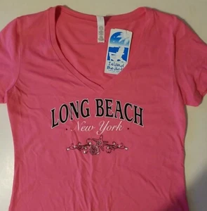 Long Beach, New York - Women’s Junior’ Medium Pink V-Neck T Shirt w/Tags - Picture 1 of 2