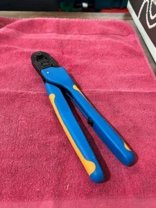 TE CONNECTIVITY 91585-1 CRIMPZANGE GUTER ZUSTAND Kostenloser Versand!! - Bild 1 von 6