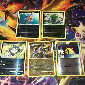 /146 LEGENDEN ERWACHT ~ UMGEKEHRTE HOLOS ~ WÄHLEN SIE IHRE EINZELNEN KARTEN ~ Pokémonkarte - Bild 1 von 19