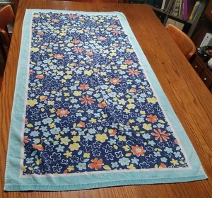 Vera Bradley Bath Beach Pool Towel Blue Flowers 32.5x60.5 - Picture 1 of 5