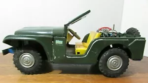 VINTAGE 1960s W/RADIO ARMY GREEN JEEP - Picture 1 of 10