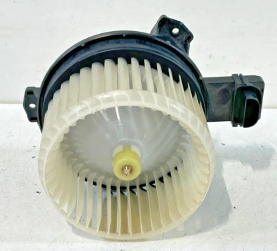 Soplador de calefacción Honda CR-V 2017-2025 con motor de ventilador 79310-TLA-A51 # 97579 Foto 1 de 4