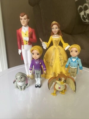 Lote de 6 figuras mixtas de princesas de Sofía las primeras muñecas Just Play Disney Foto 1 de 4