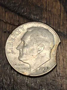 1959-P Roosevelt 90% Silver Dime Clipped Planchet #1 - Picture 1 of 2